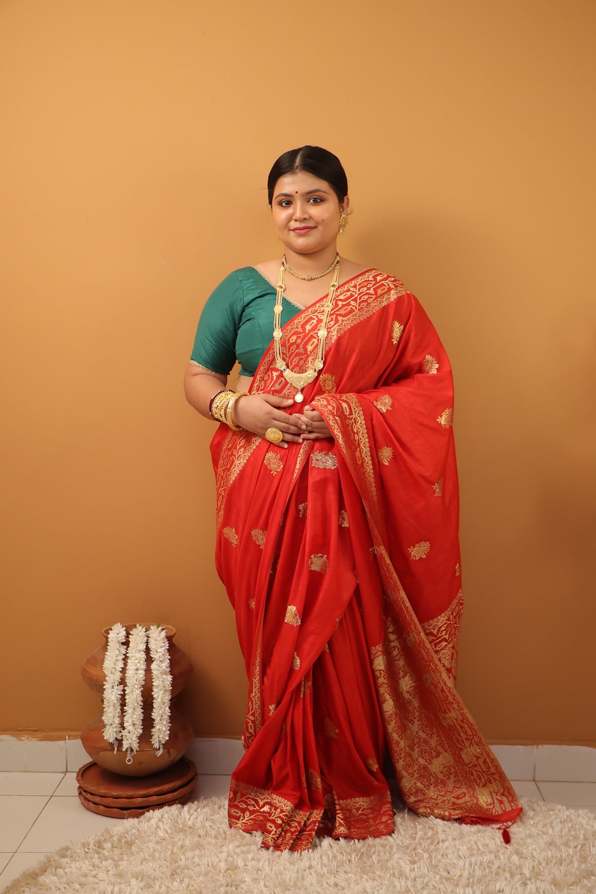 Aadhya Red Banarasi Silk Saree