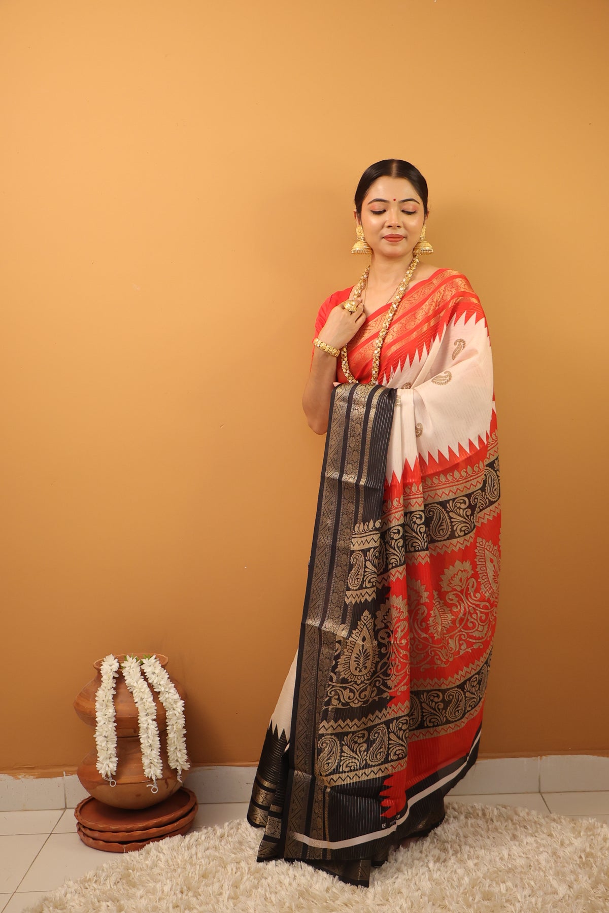 Bonolota Handloom Tant Saree
