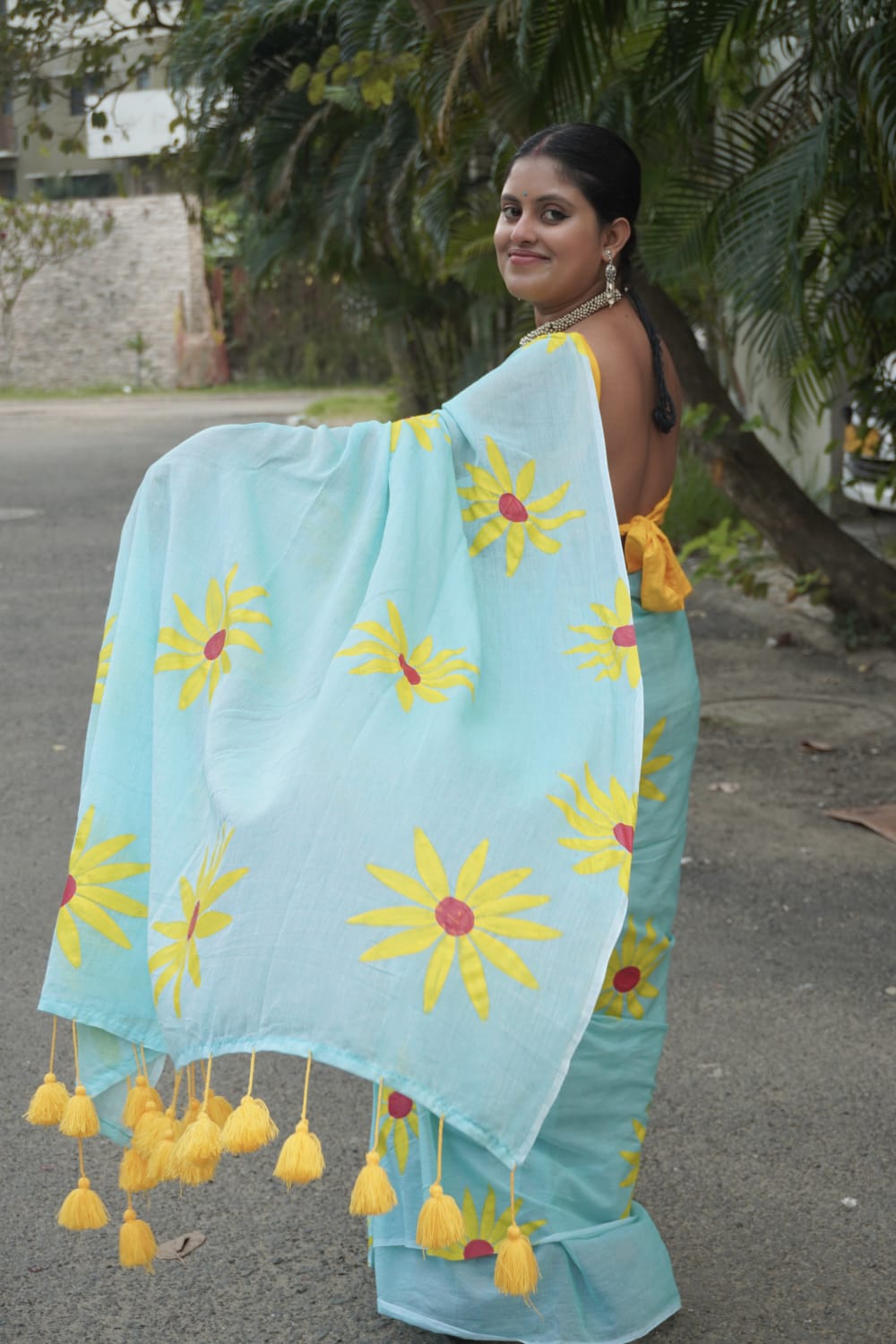 Sunflowe pure mull cotton Saree