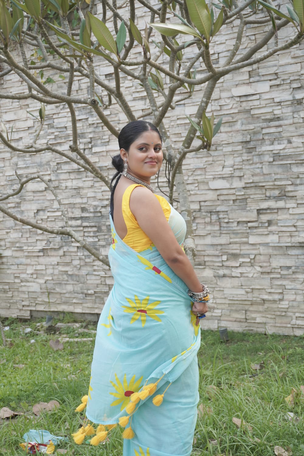 Sunflowe pure mull cotton Saree