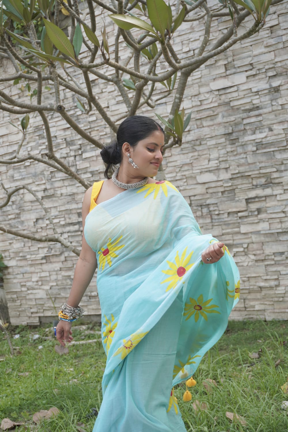 Sunflowe pure mull cotton Saree